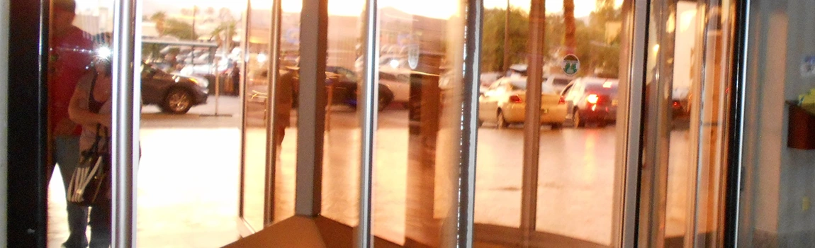 Storefront Glass Repair Cost in Palm Springs, FL